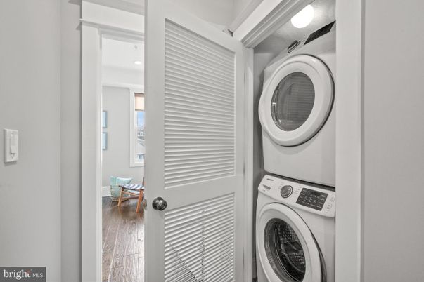 Interior, Recessed Lighting, Utility Closets, Washer, Wood Texture Flooring