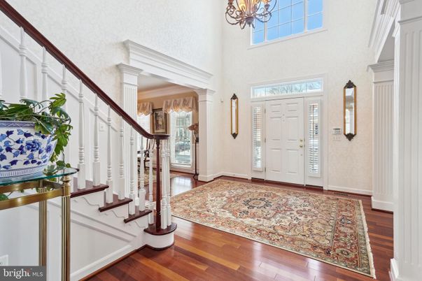Chandelier, Interior, Wood Texture Flooring