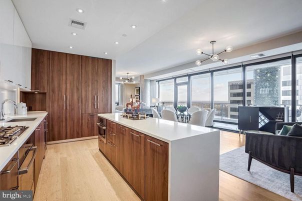 Dining room, Interior, Kitchen, Pendant Lights, Recessed Lighting, Wood Texture Flooring