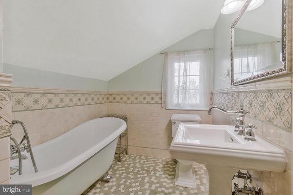 Bathroom, Free Standing Baths, Interior