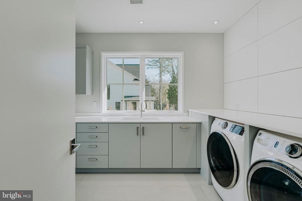 Interior, Recessed Lighting, Washer