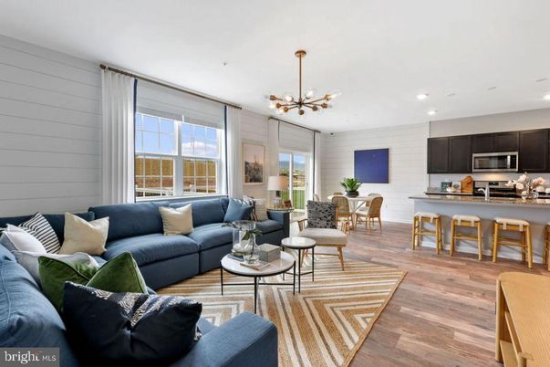 Dining room, Interior, Kitchen, Living room, Pendant Lights, Recessed Lighting, Stainless Steel Appliances, Wood Texture Flooring