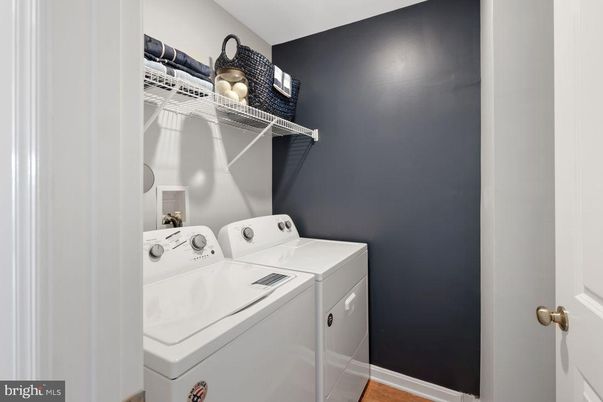 Interior, Utility Closets, Washer, Wood Texture Flooring