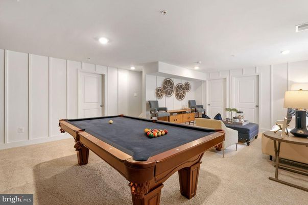 Billiard Table, Game Room, Interior, Recessed Lighting