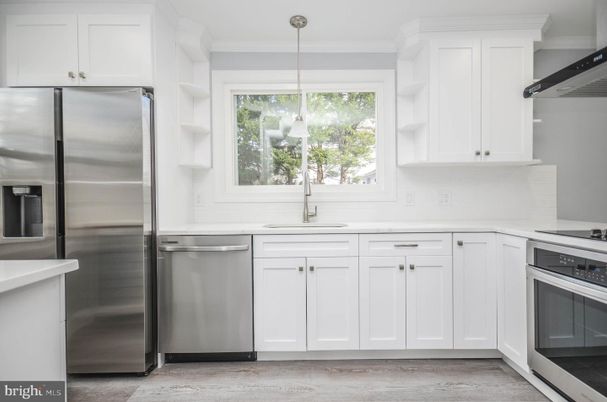 Interior, Kitchen, Pendant Lights, Stainless Steel Appliances, Wood Texture Flooring