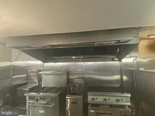 Kitchen, Stainless Steel Appliances
