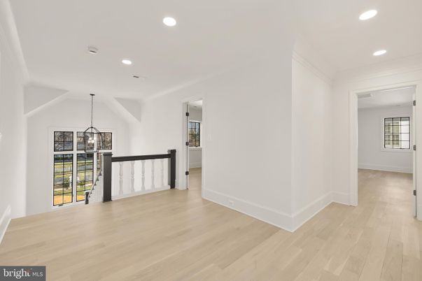 Empty room, Interior, Pendant Lights, Recessed Lighting, Wood Texture Flooring