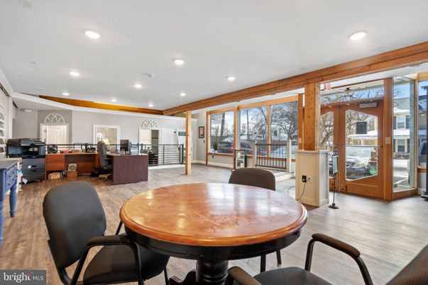 Dining room, Interior, Kitchen, Recessed Lighting, Wood Texture Flooring