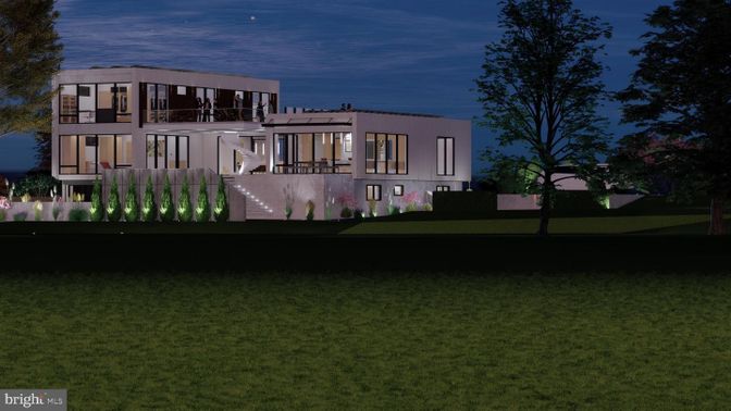 Backyard, Exterior, Facade, Modern