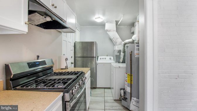 Interior, Kitchen, Stone Walls, Washer