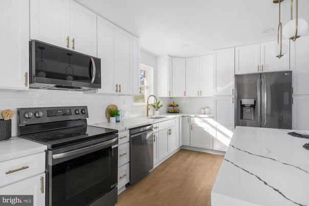 Interior, Kitchen, Pendant Lights, Stainless Steel Appliances, Wood Texture Flooring