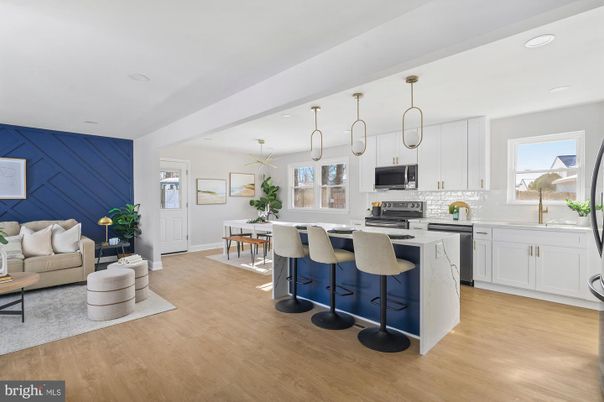 Dining room, Interior, Kitchen, Living room, Pendant Lights, Recessed Lighting, Wood Texture Flooring