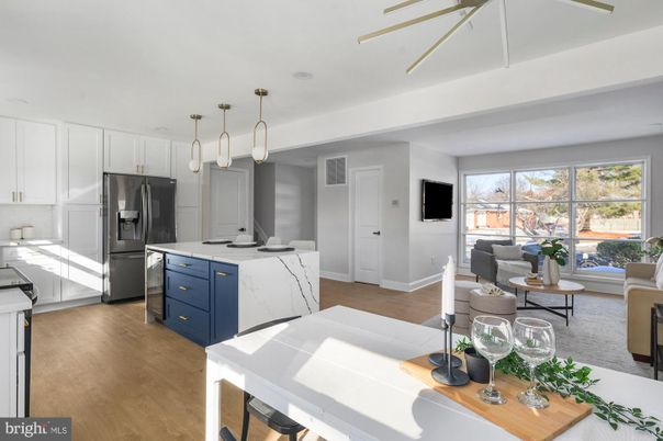 Interior, Kitchen, Living room, Pendant Lights, Stainless Steel Appliances, Wood Texture Flooring