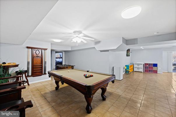 Billiard Table, Game Room, Interior, Recessed Lighting