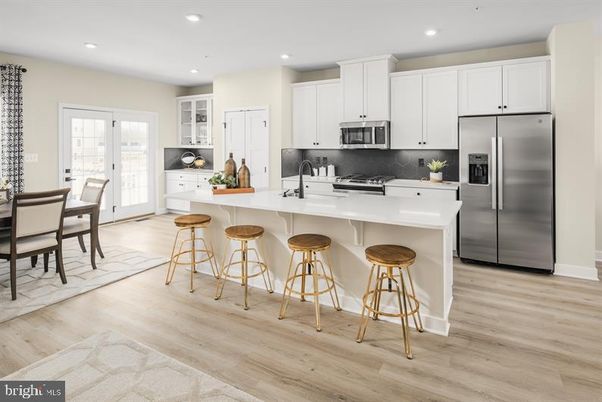 Dining room, Interior, Kitchen, Recessed Lighting, Stainless Steel Appliances, Wood Texture Flooring