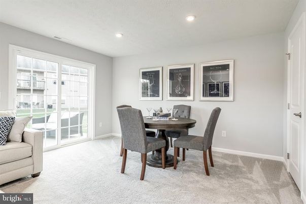 Dining room, Interior, Recessed Lighting