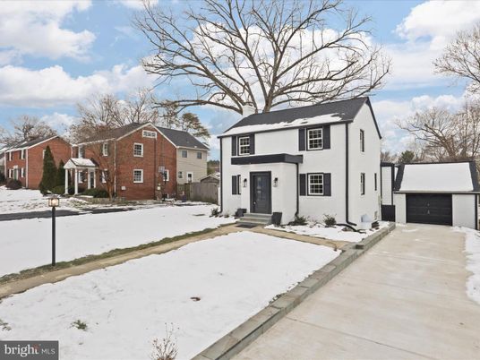 Detached Garage, Exterior, Facade, Brick Facade, Georgian
