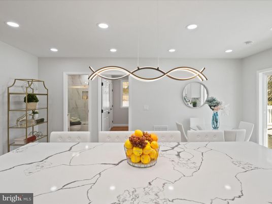 Dining room, Interior, Pendant Lights, Recessed Lighting