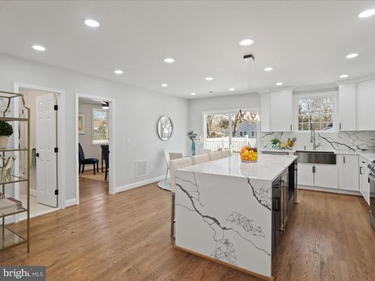 Interior, Kitchen, Pendant Lights, Recessed Lighting, Wood Texture Flooring