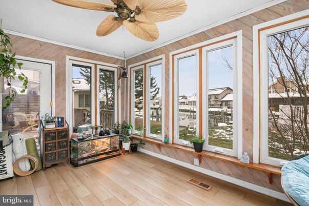 Interior, Sun Room, Wood Texture Flooring