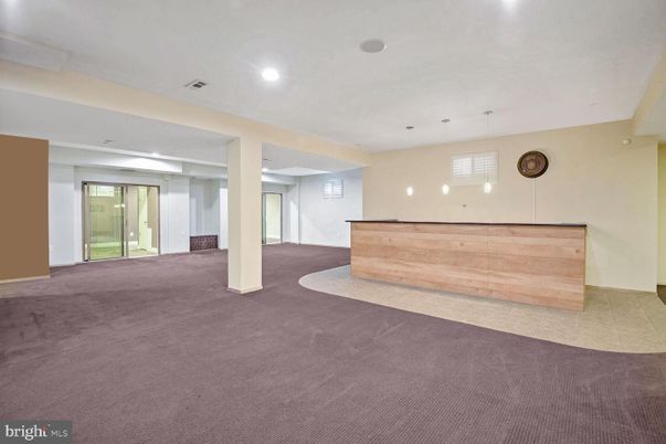 Empty room, Interior, Pendant Lights, Recessed Lighting
