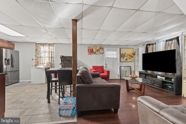 Interior, Kitchen, Living room, Stainless Steel Appliances, Wood Texture Flooring