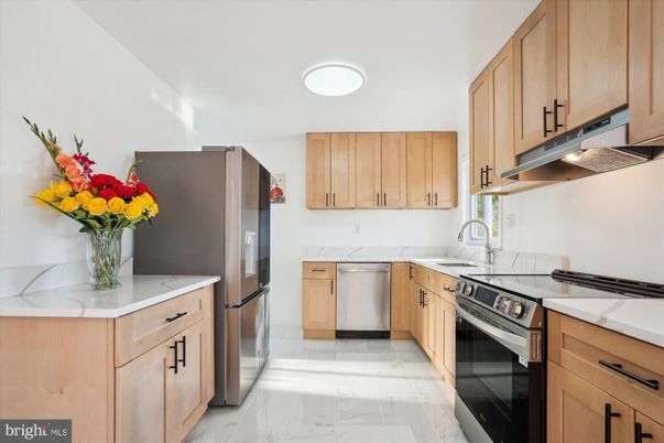 Interior, Kitchen, Marble, Stainless Steel Appliances