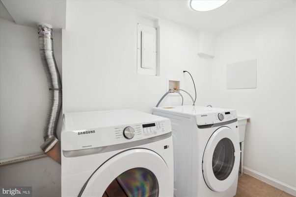 Interior, Washer