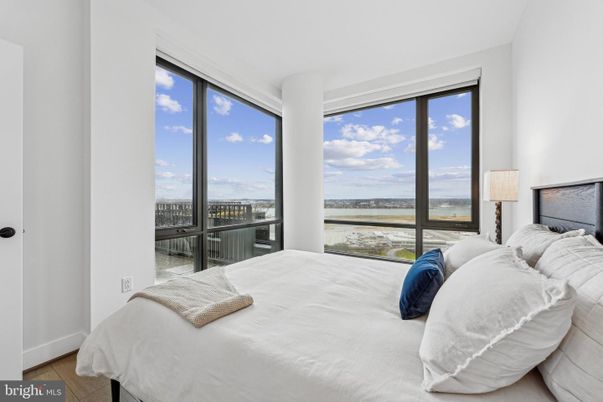Bedroom, Interior, Water