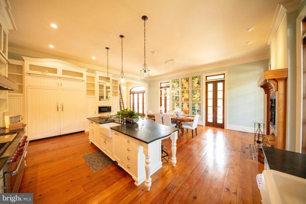 Dining room, Interior, Kitchen, Pendant Lights, Recessed Lighting, Wood Texture Flooring