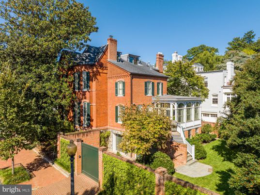 Exterior, Facade, Brick Facade, French Provincial
