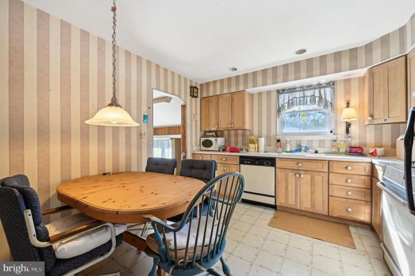 Dining room, Interior, Kitchen, Pendant Lights