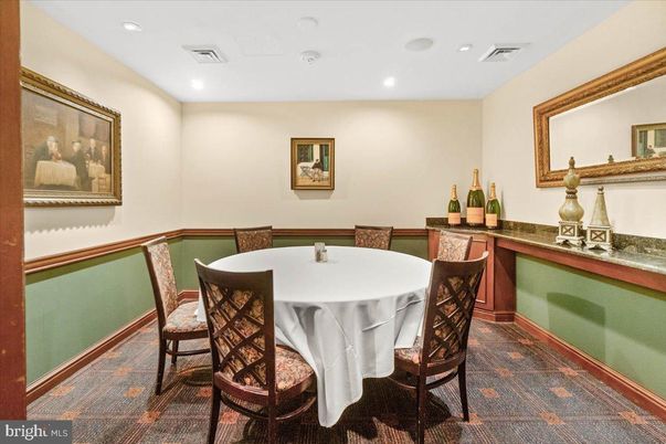Dining room, Interior, Recessed Lighting