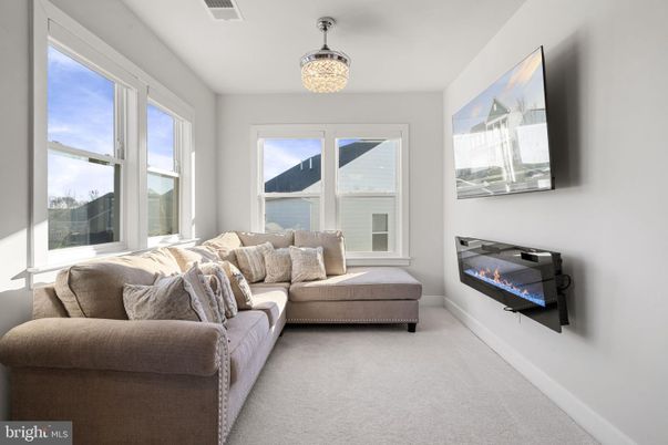 Chandelier, Fireplace, Interior, Living room