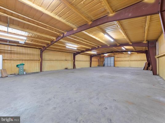 Garage, Interior, Wooden Beams, Wooden Ceilings