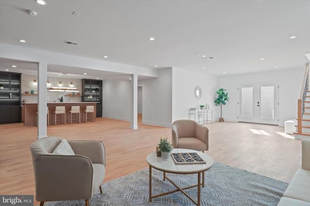 Interior, Living room, Pendant Lights, Recessed Lighting, Wood Texture Flooring