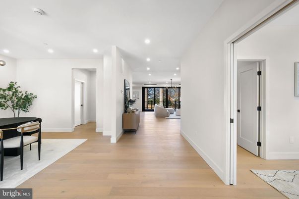 Interior, Pendant Lights, Recessed Lighting, Wood Texture Flooring