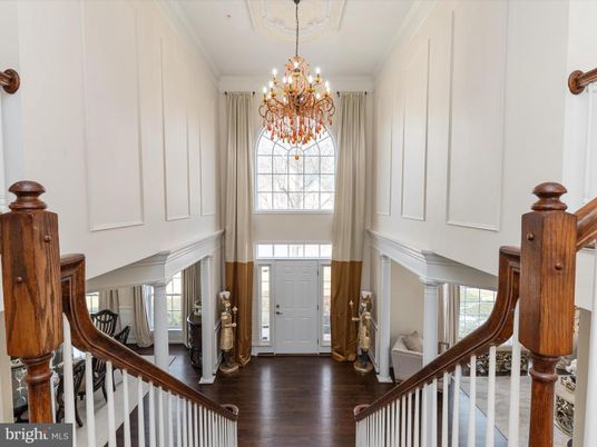 Chandelier, Interior, Wood Texture Flooring