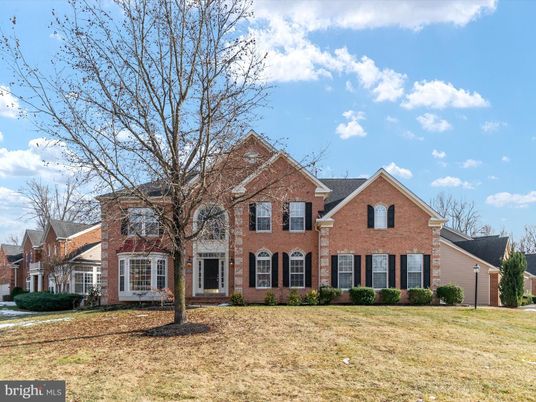 Exterior, Facade, Brick Facade, Brick Traditional