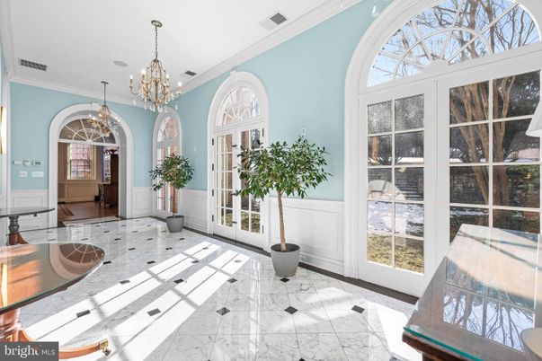 Chandelier, Interior, Marble