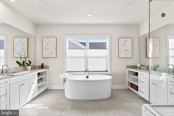 Bathroom, Dual Sink Vanities, Free Standing Baths, Interior, Recessed Lighting