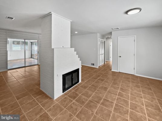 Empty room, Fireplace, Interior, Recessed Lighting