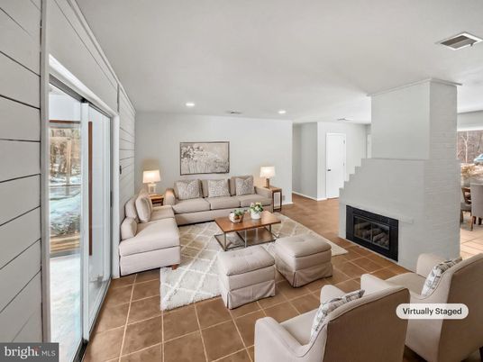 Fireplace, Interior, Living room, Recessed Lighting