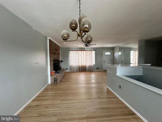 Interior, Pendant Lights, Stone Walls, Wood Texture Flooring