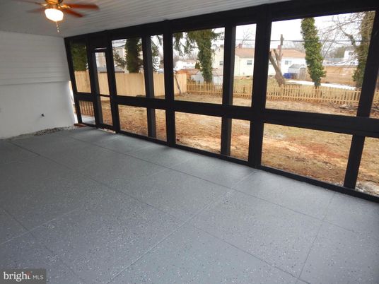 Empty room, Interior, Sun Room