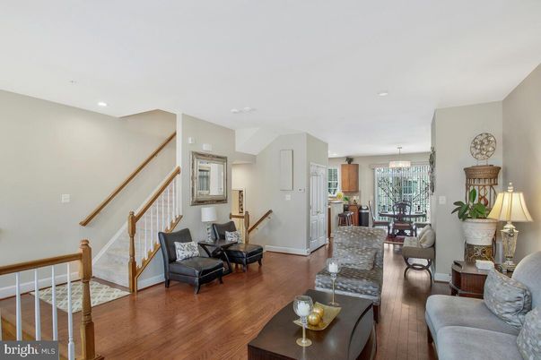 Chandelier, Dining room, Interior, Living room, Pendant Lights, Recessed Lighting, Wood Texture Flooring