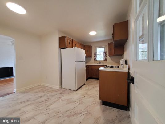 Interior, Kitchen, Marble, Recessed Lighting