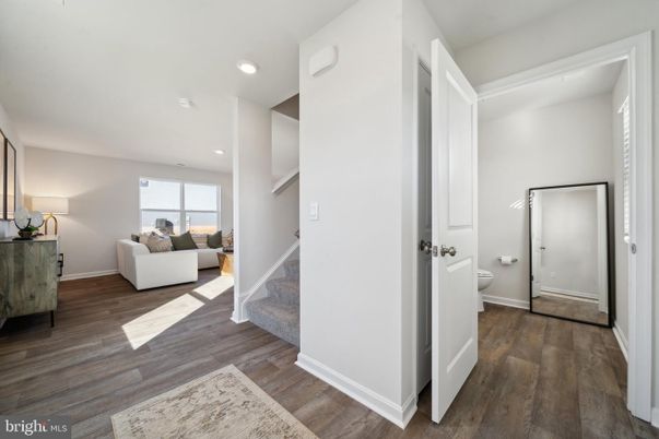 Bathroom, Interior, Living room, Recessed Lighting, Wood Texture Flooring