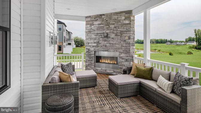 Exterior, Fireplace