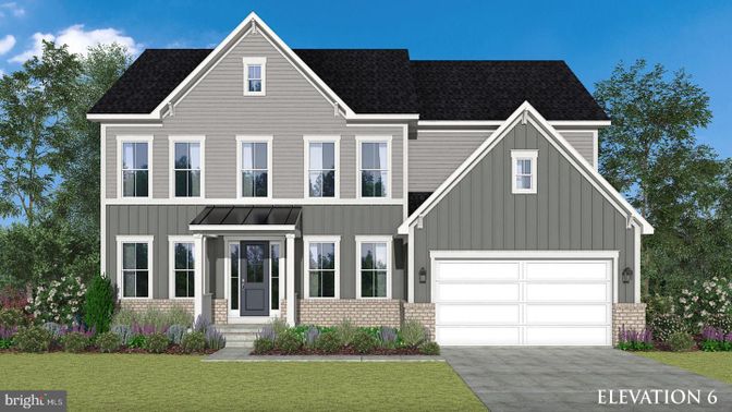 Attached, Exterior, Facade, Farmhouse